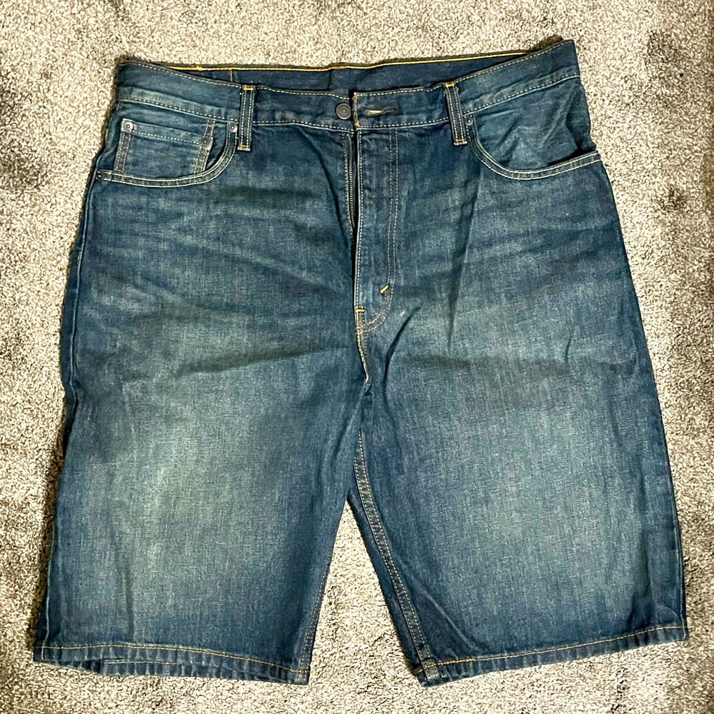 Men’s Levi’s 569 Denim Shorts Size 36